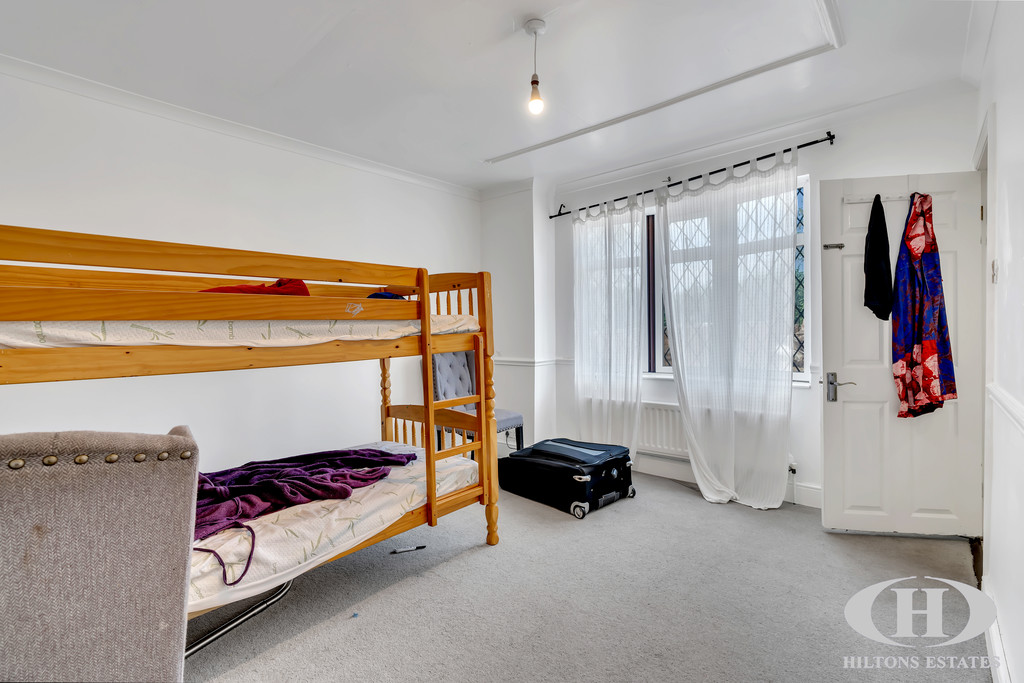 Knighton Way Lane, Uxbridge – Hiltons Estate